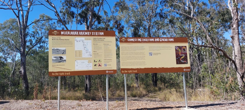 Information signs at the Wulkuraka trail head, displaying the map of the trail and historical and cultural relevant info.